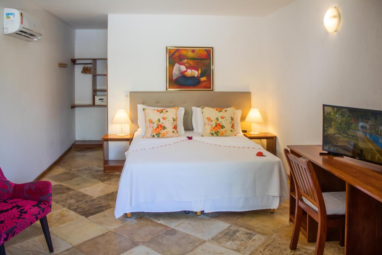 Habitación Estándar con vistas a la piscina